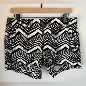 J. CREW Stretch Black & White Shorts | Size 8
